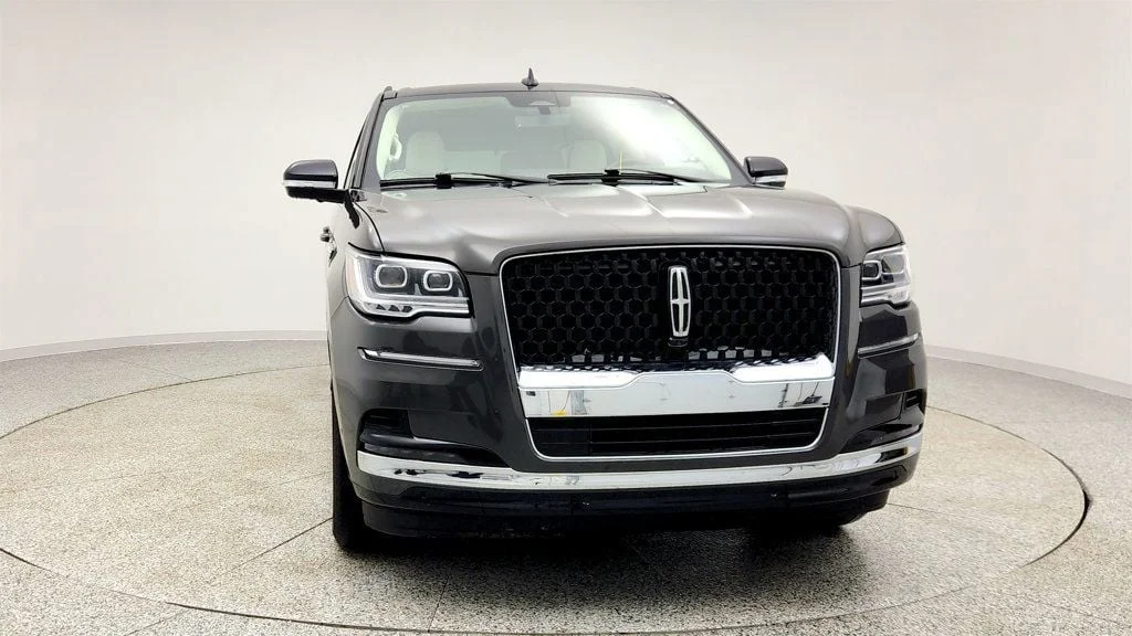 Used 2024 Chroma Caviar Dark Gray Metallic Clearcoat Lincoln Black Label 4x4 image 2