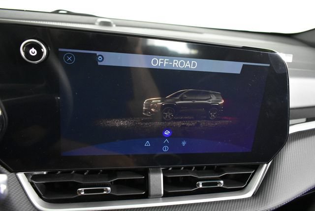 New 2027 Mosaic Black Metallic Chevrolet LT image 39