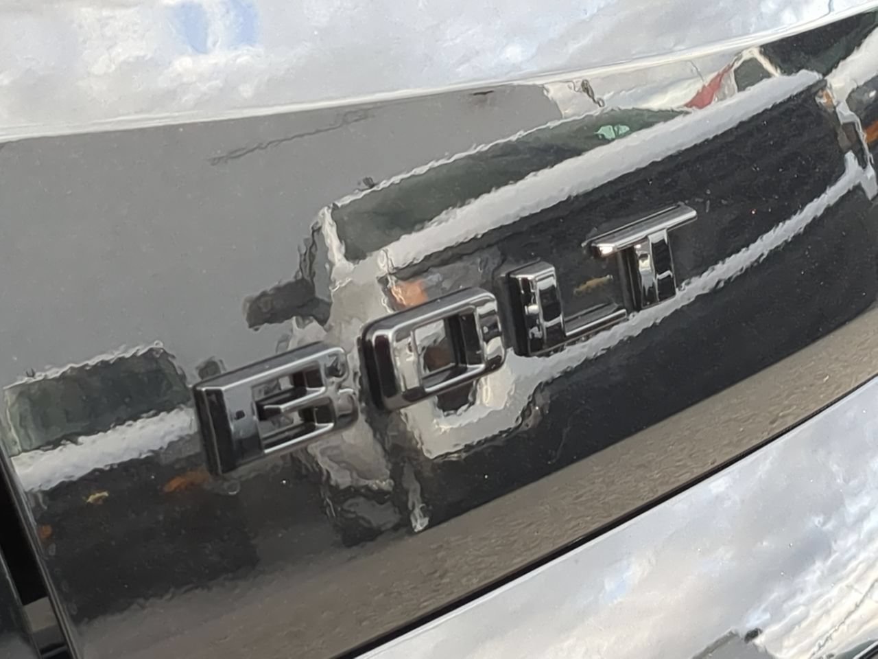2027 Chevrolet Bolt LT - Photo 33