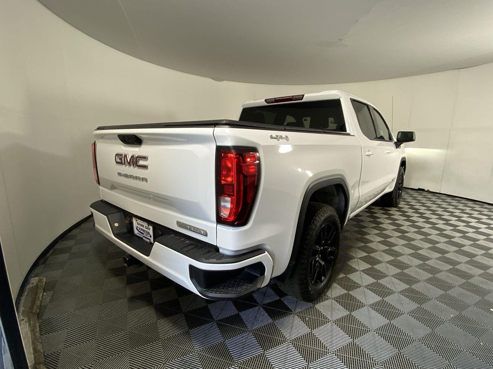 Used 2024 Summit White GMC Elevation image 6