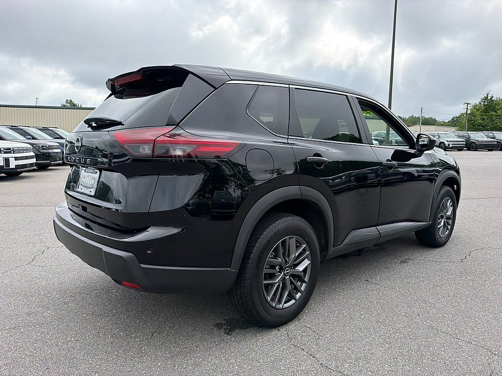 Used 2024 Super Black Nissan S image 4