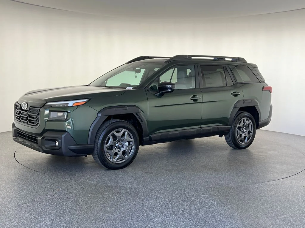 New 2026 DEEP EMERALD GREEN PEARL Subaru Premium image 9