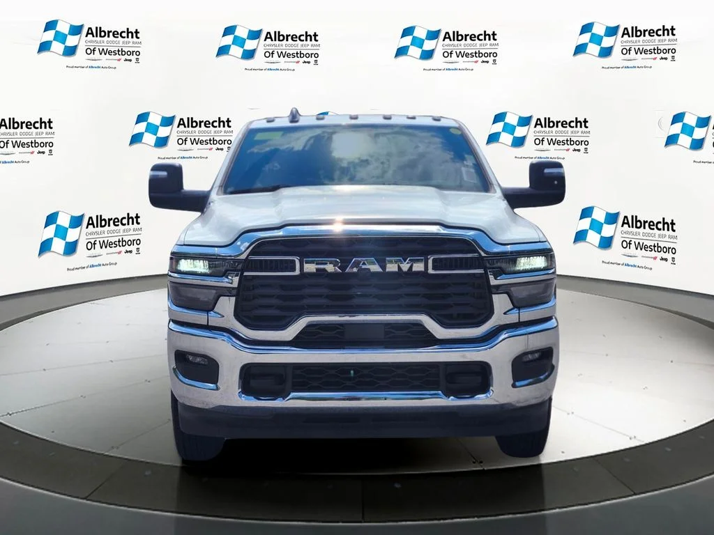 New 2026 Bright White Clearcoat RAM Tradesman image 8