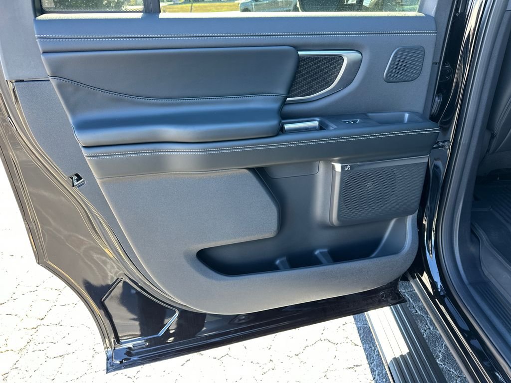 New 2025 Black Ford Platinum image 22