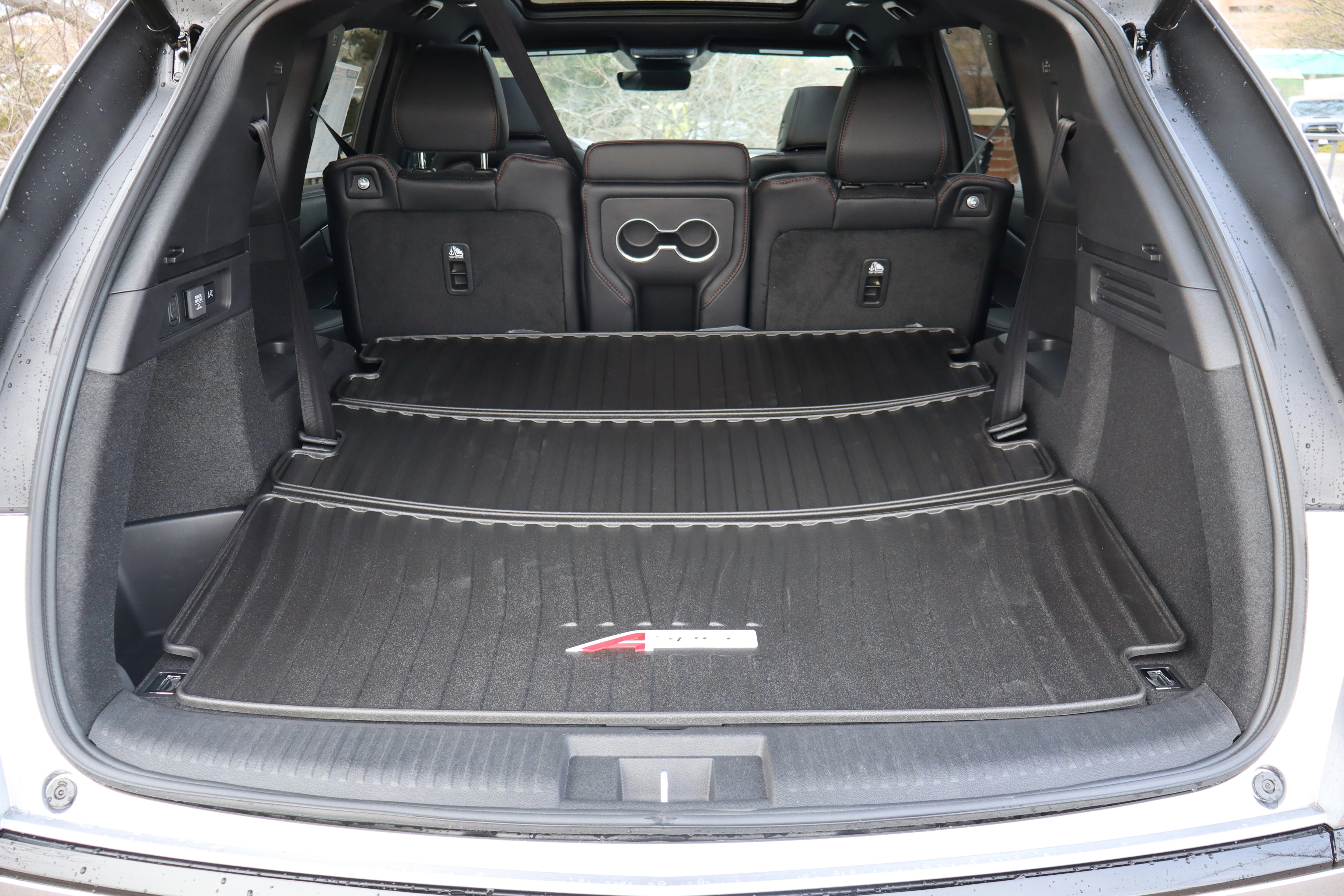 New 2026 Solar Silver Metallic Acura w/A-Spec Package image 29