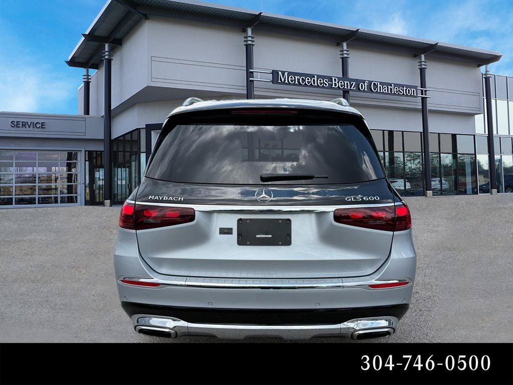 Certified Used 2025 Cirrus Silver (Upper) / Obsidian Black Metallic (Lower) Mercedes-Benz Maybach GLS 600 image 4