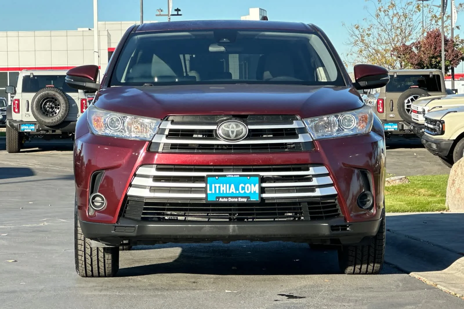 Used 2017 Ooh La La Rouge Mica Toyota LE image 10