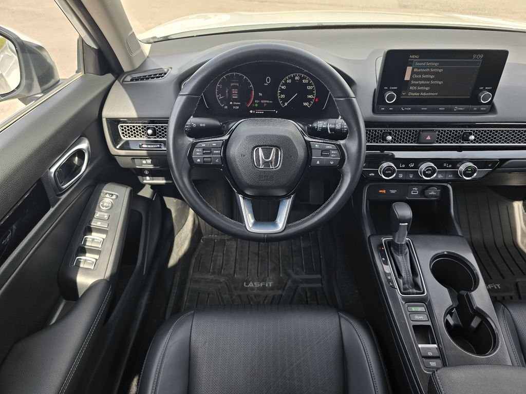 2024 Honda Civic Hatchback EX-L - Photo 13