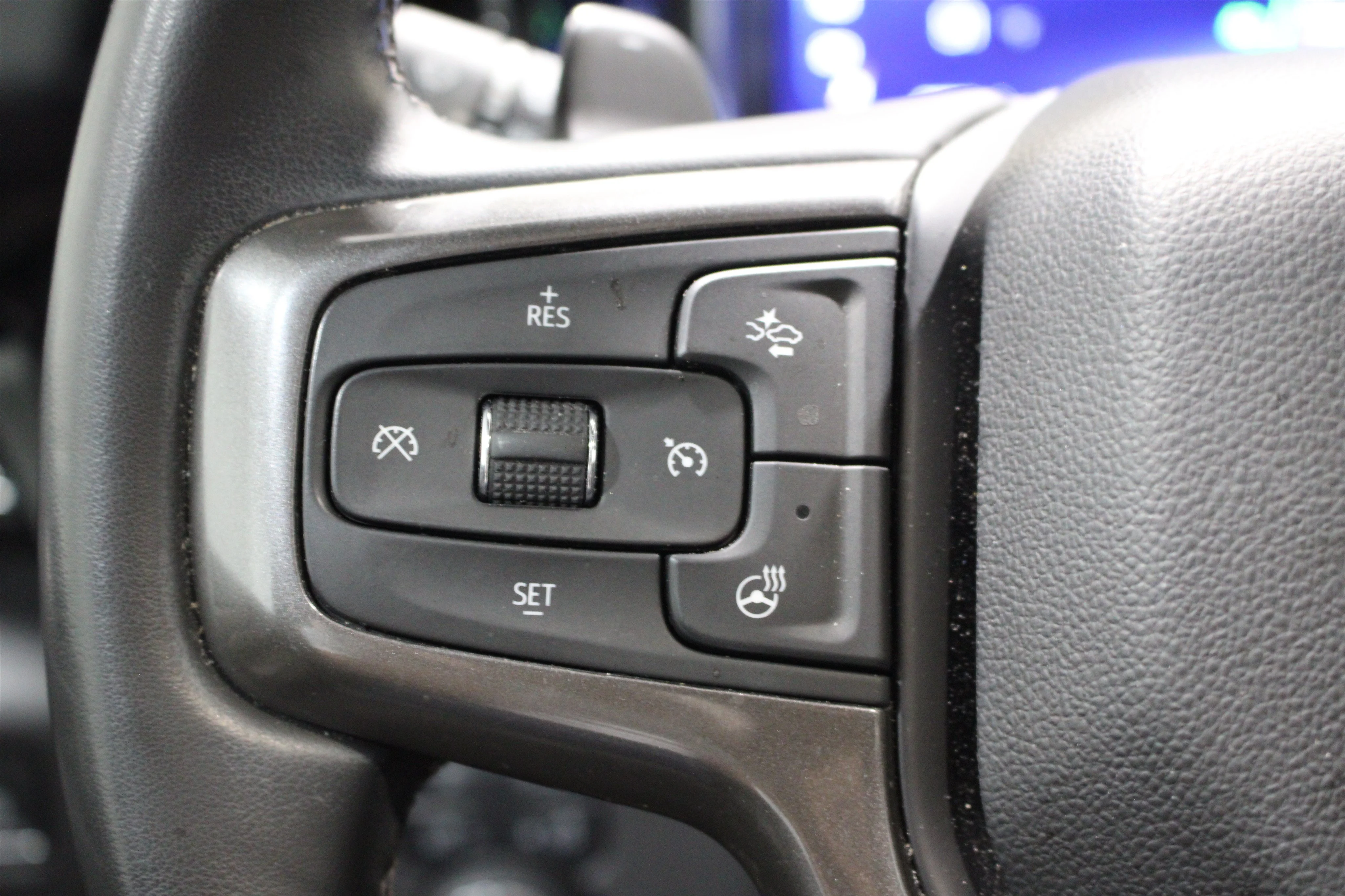 2024 Chevrolet Silverado 1500 ZR2 - Photo 12