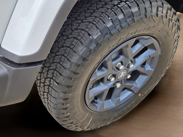 New 2026 Bright White Clear-Coat Exterior Paint Jeep  image 6