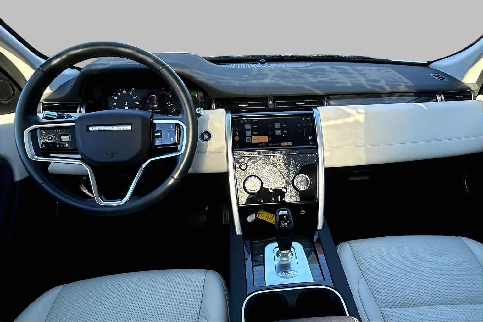 Used 2022 Fuji White Land Rover SE image 16
