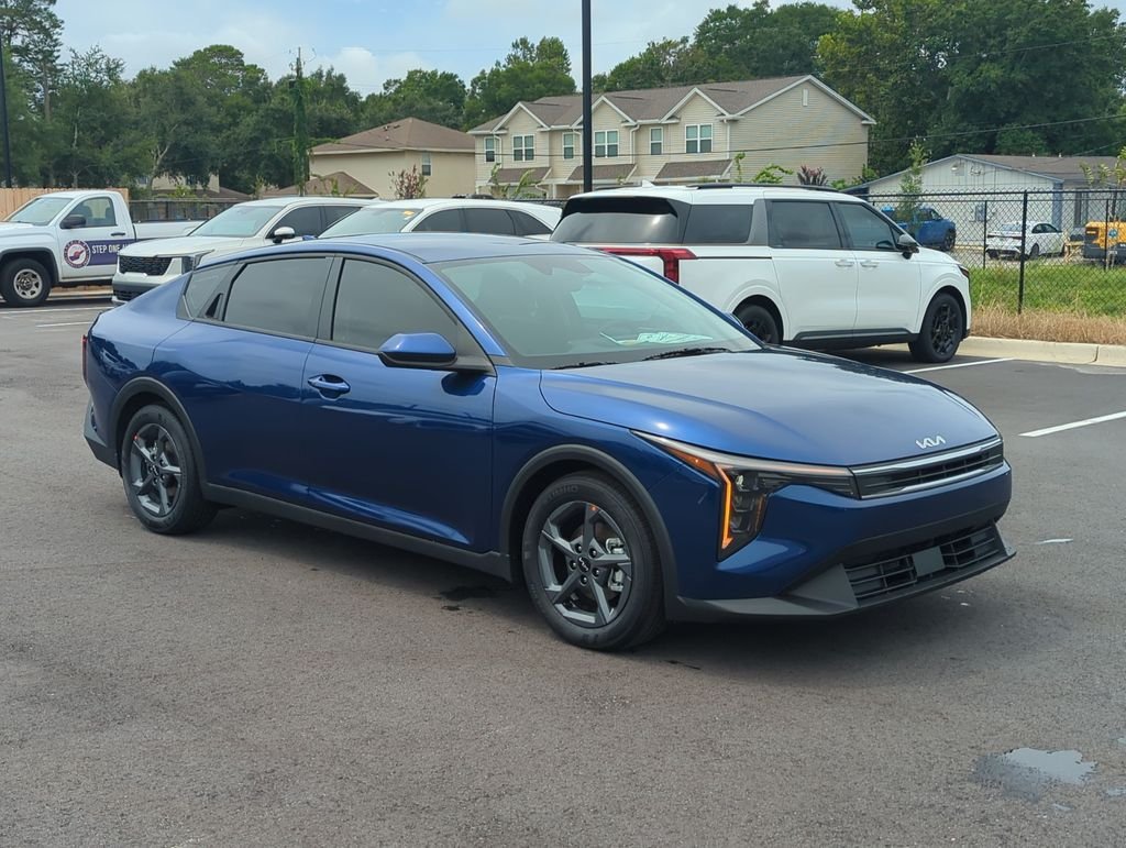 New 2026 Deep Sea Blue Kia LXS image 9