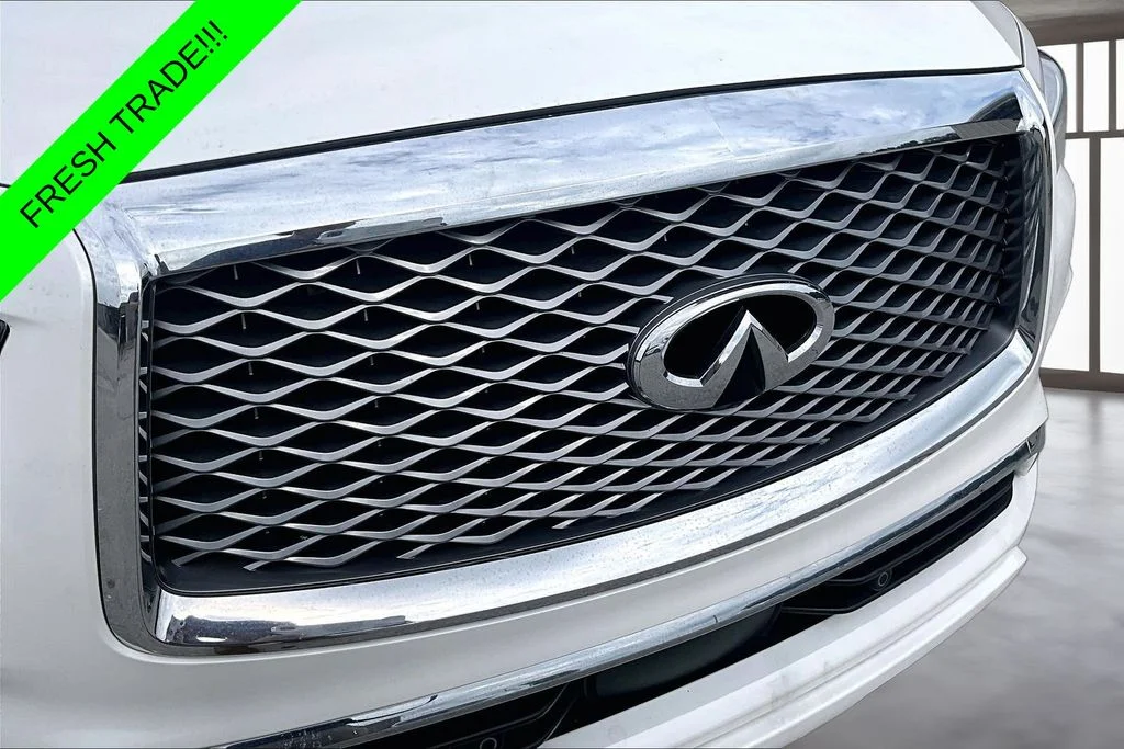 Used 2024 White INFINITI Sensory image 32