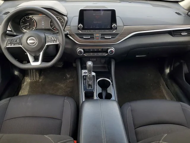 Used 2024 Gray Nissan 2.5 SV image 12
