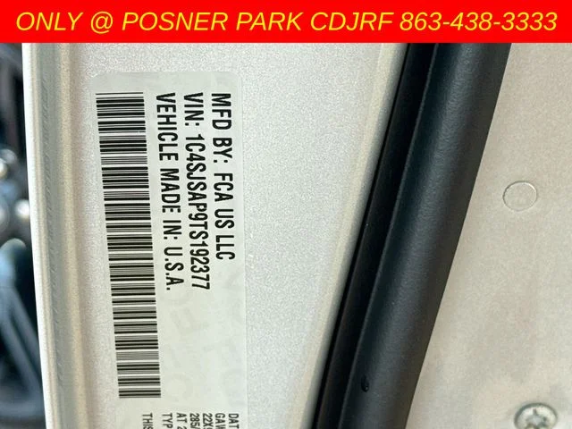 New 2026 Silver-Zynith Exterior Paint Jeep  image 35
