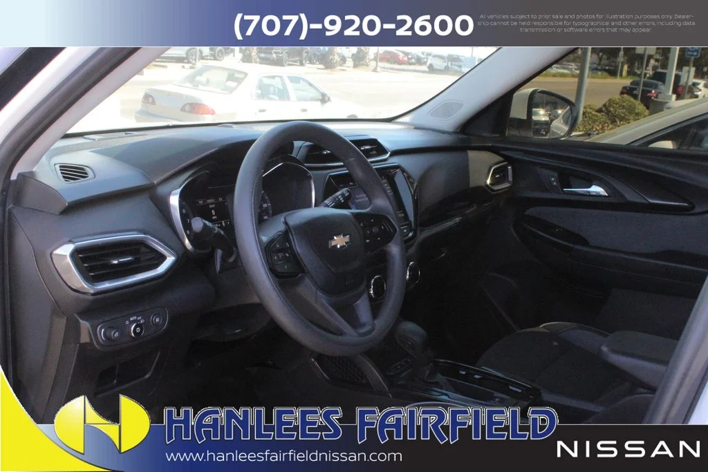 Used 2023 White Chevrolet LT image 11