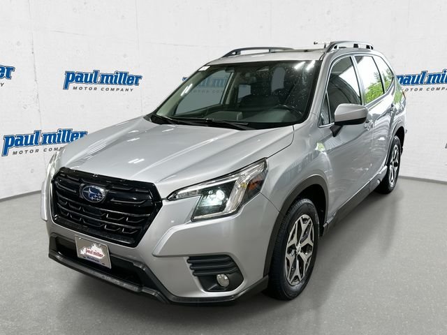 2023 Subaru Forester Premium's photo