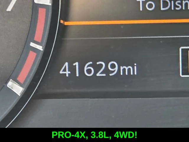 Used 2023 Green Nissan PRO-4X image 33