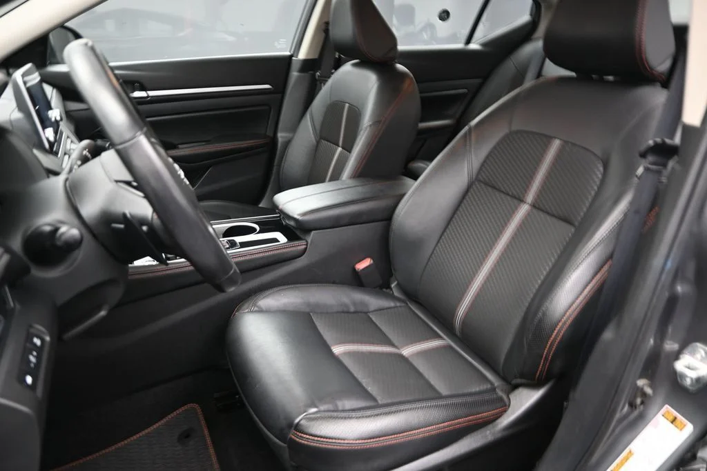 Used 2025 Gray Nissan 2.5 SR image 19