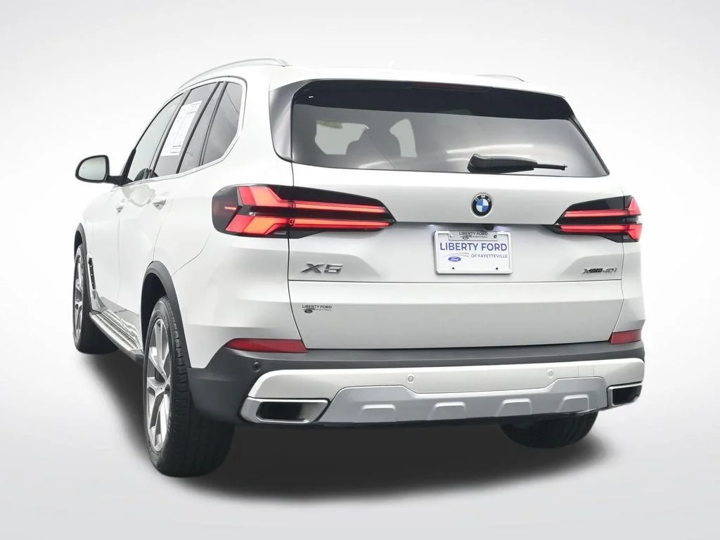 Certified Used 2025 White Metallic BMW xDrive40i image 9