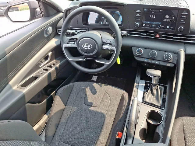 New 2026 Gray Hyundai SE image 9