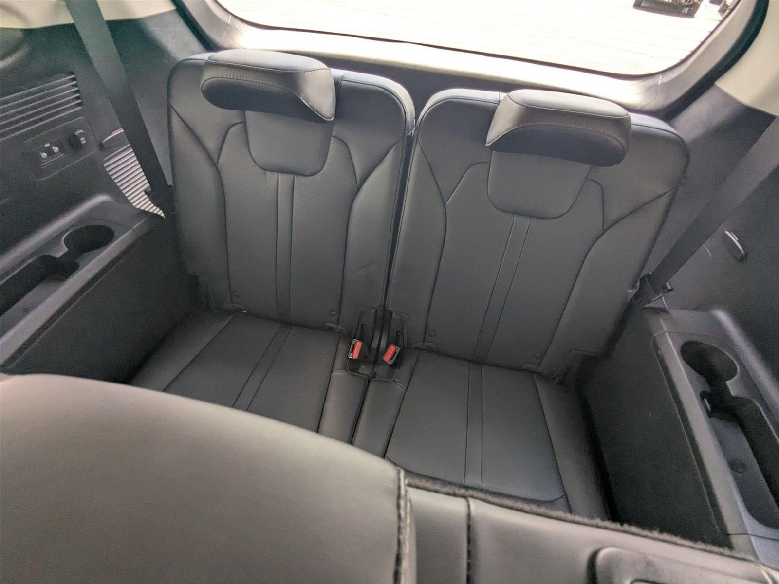 Used 2022 Gravity Grey Kia S image 25
