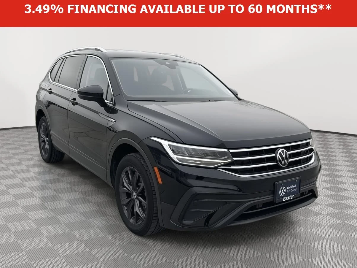 Used 2022 BLACK Volkswagen SE image 1
