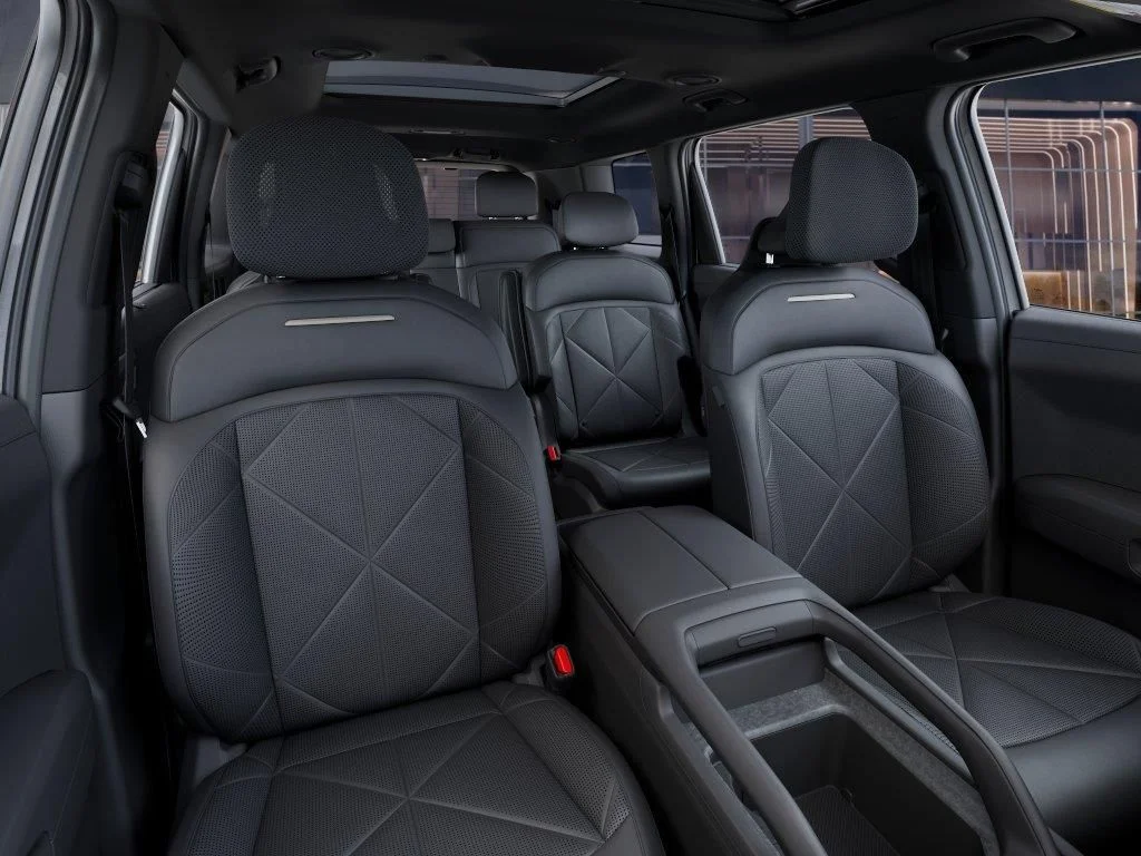 New 2027 Glacial White Pearl Kia SX image 15