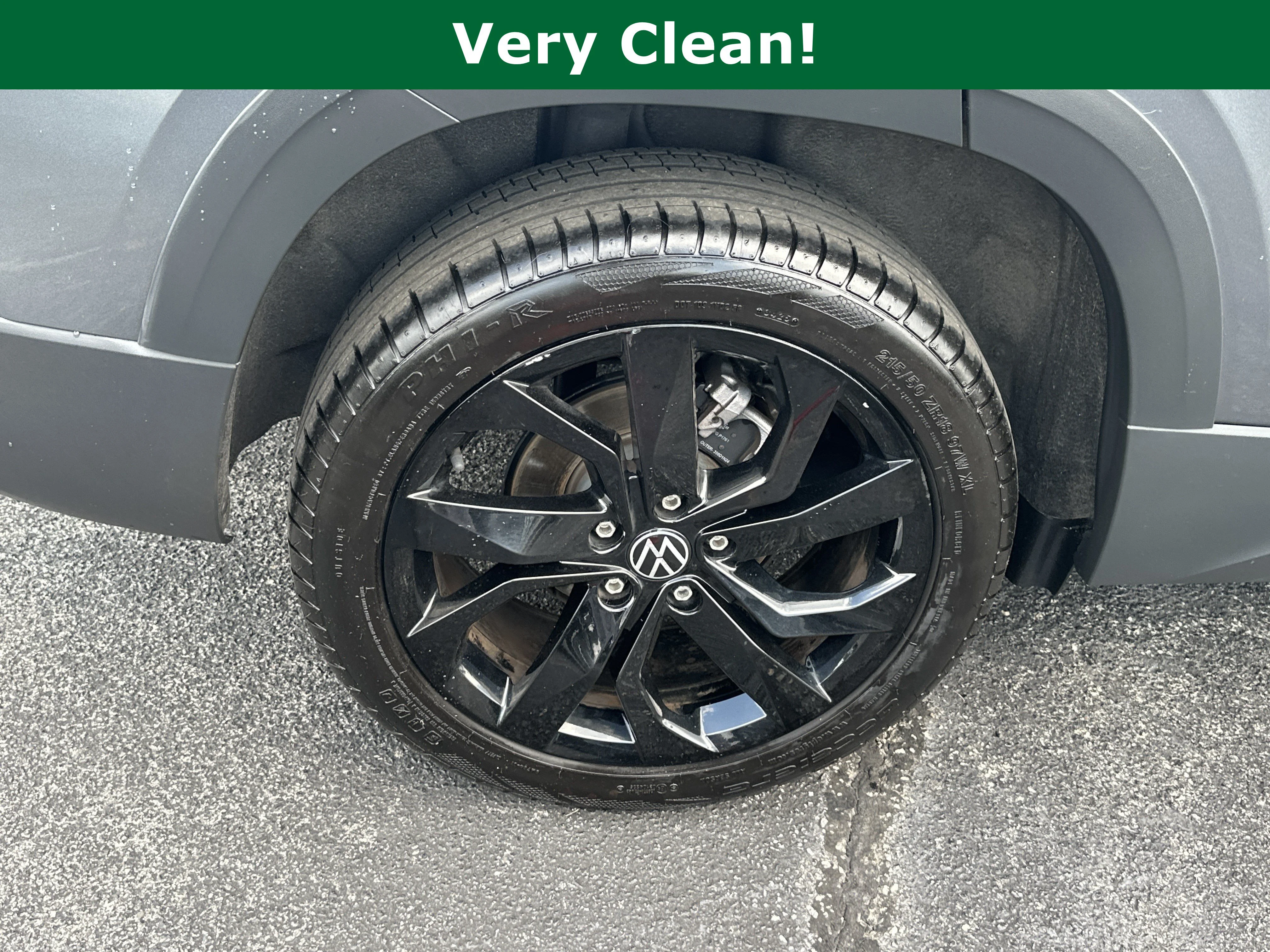 Used 2022 Platinum Gray Metallic Volkswagen SE image 19