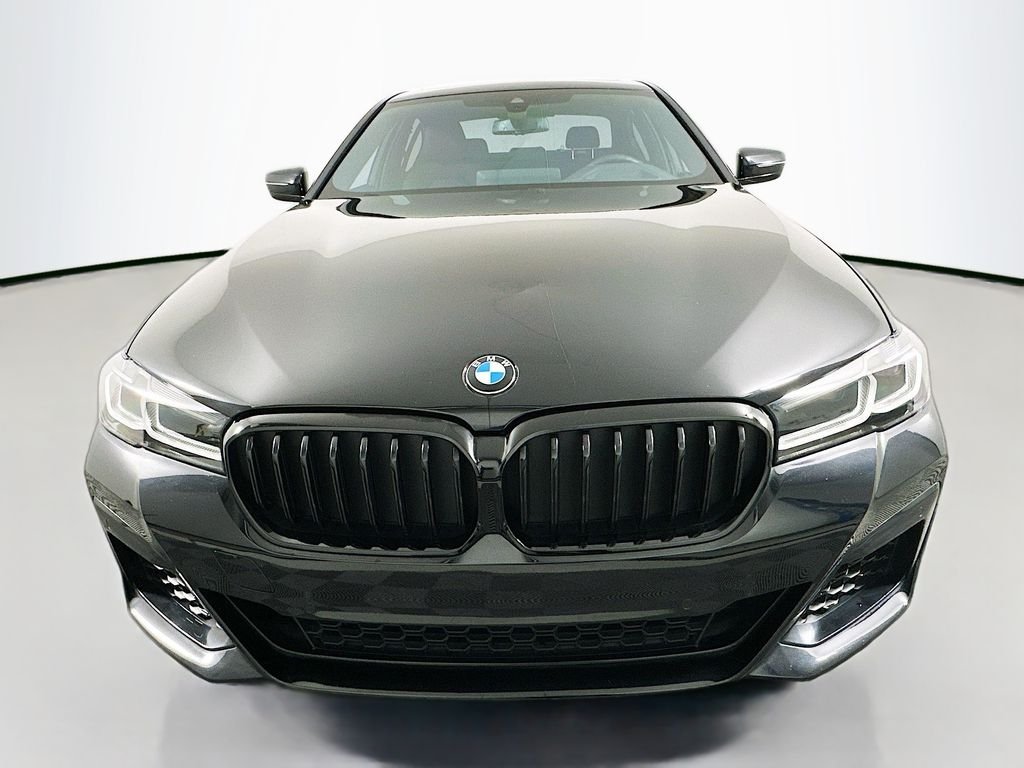 Used 2021 Black Sapphire Metallic BMW 540i image 2