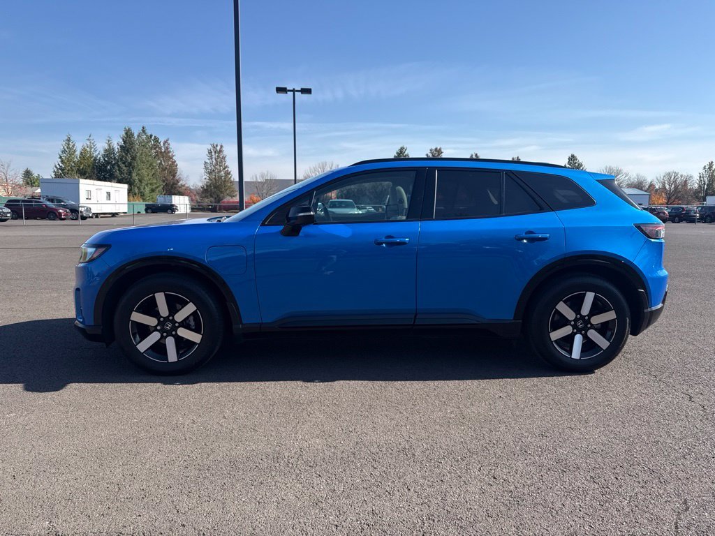 Used 2024 Pacific Blue Metallic Honda Touring image 4