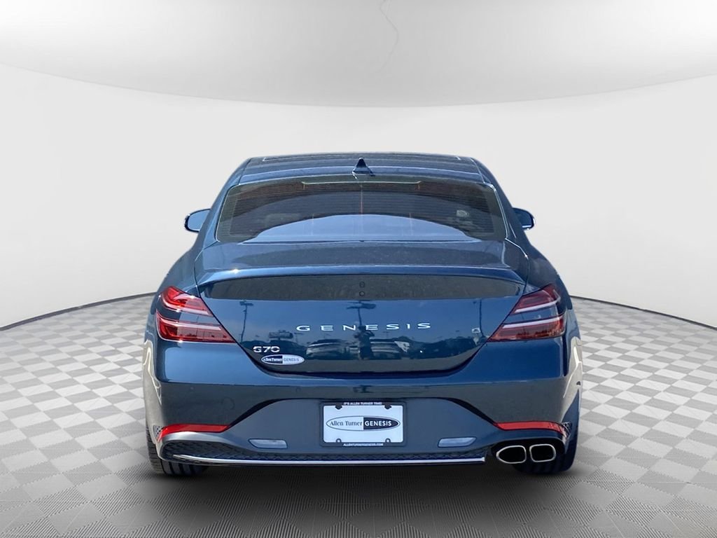 2022 GENESIS G70 Standard - Photo 7