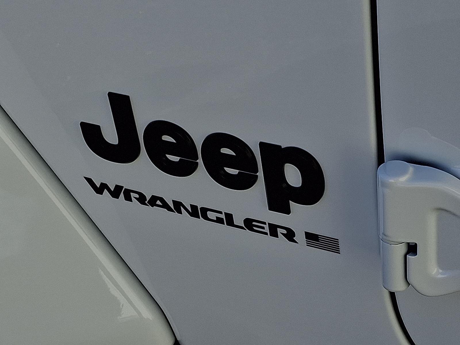 New 2026 Bright White Clear-Coat Exterior Paint Jeep Sahara image 20