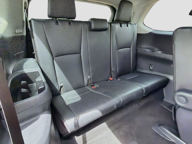 Used 2026 Pearl Toyota XLE image 20