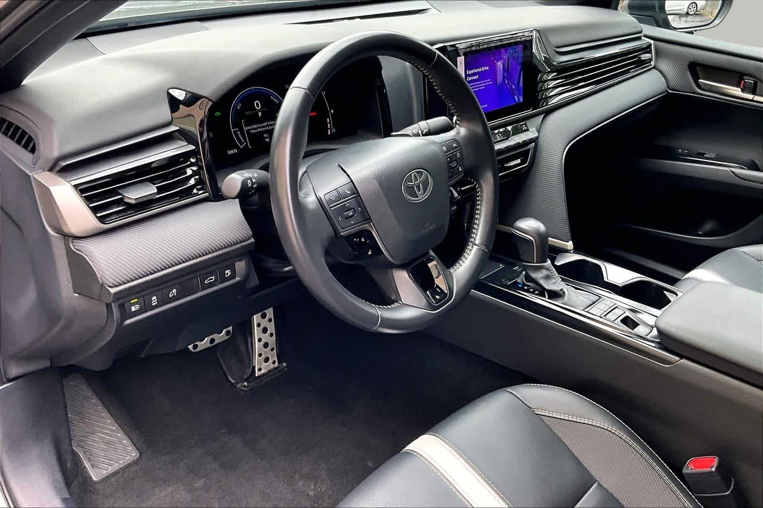 Used 2025 Heavy Metal Toyota SE image 18