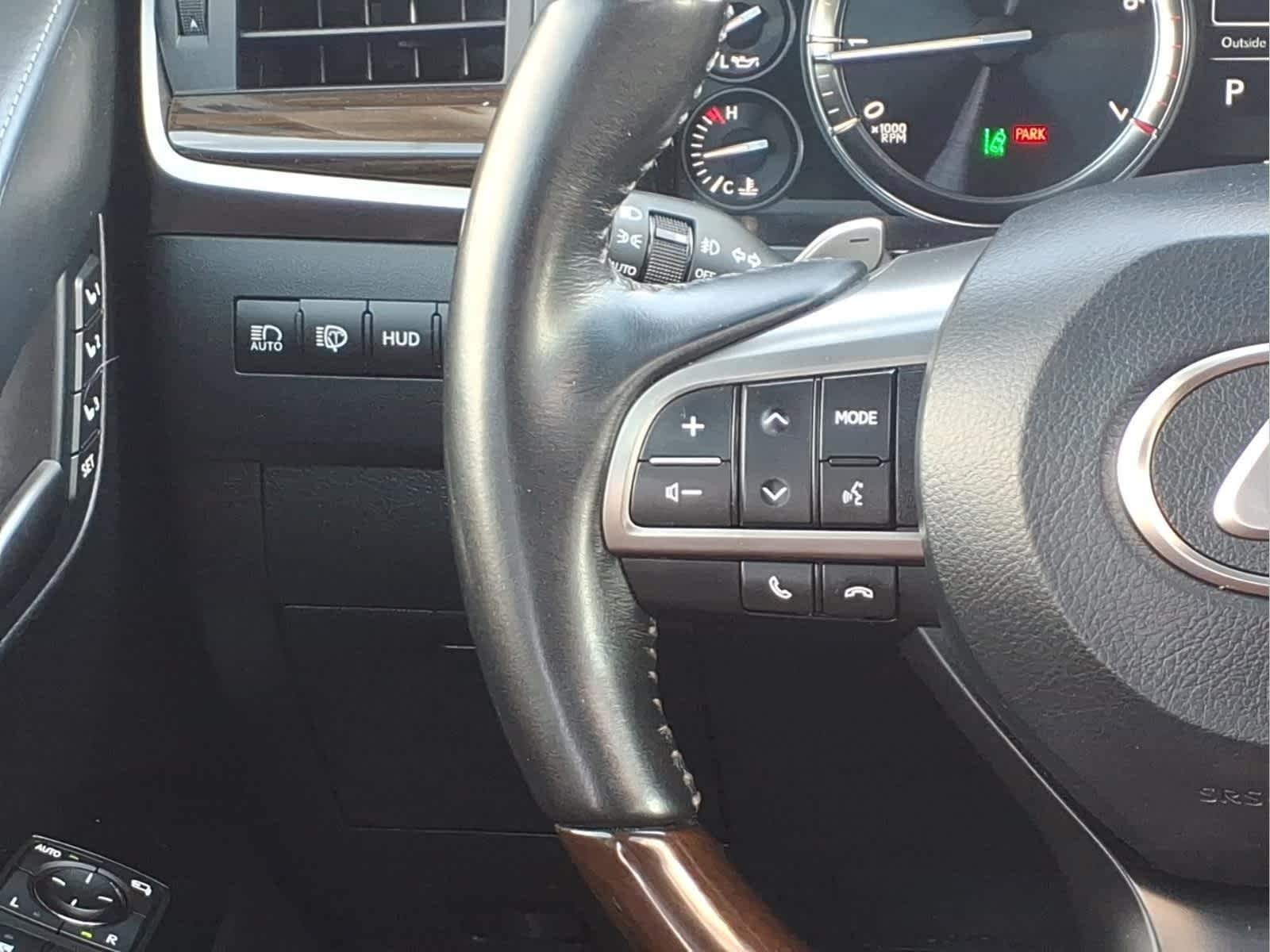 Used 2019 Atomic Silver Lexus  image 22