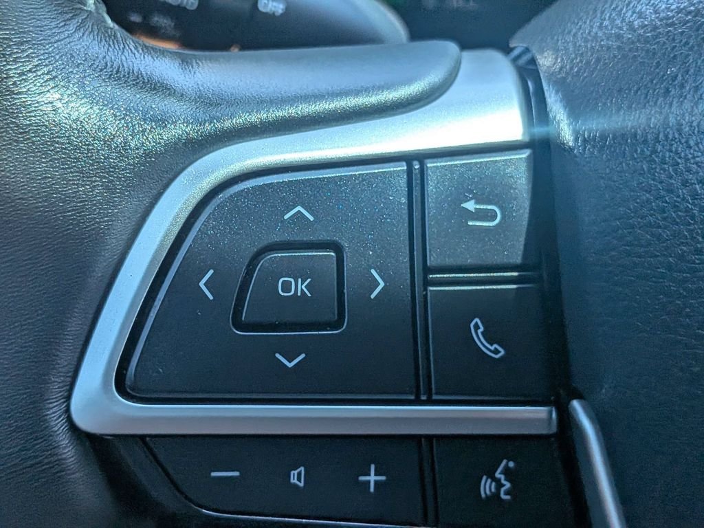 Used 2023 Gray Toyota Platinum image 30