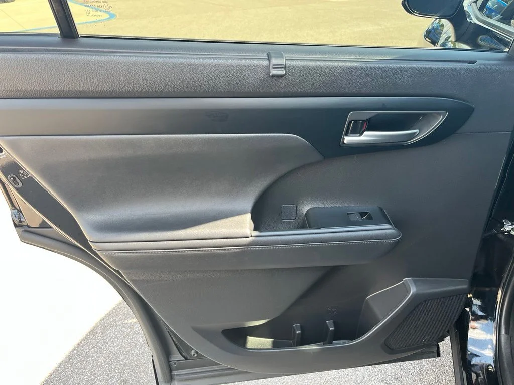 Used 2023 Black Toyota L image 10