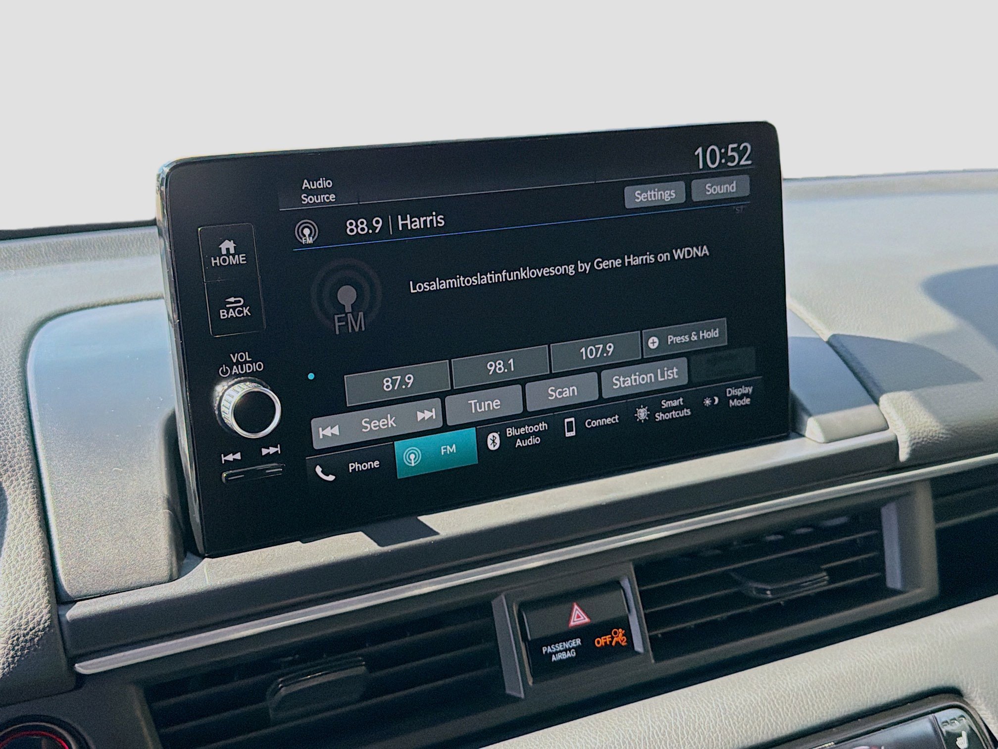 2025 Honda Pilot EX-L - Photo 12