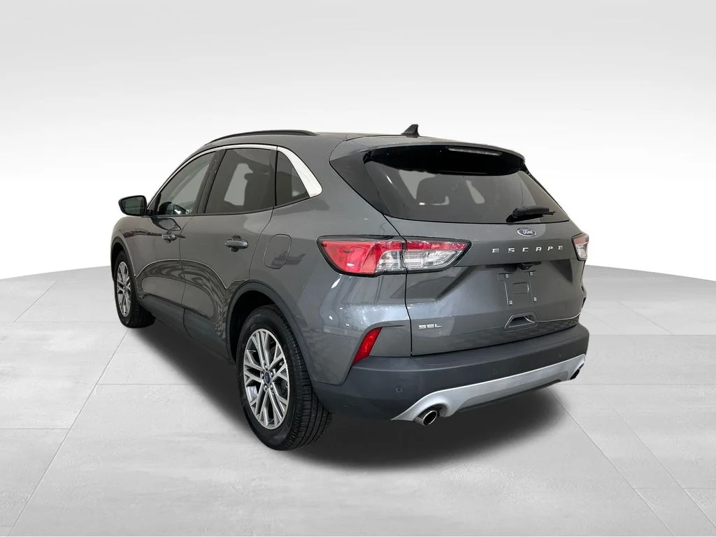 Used 2022 Gray Ford SEL image 3