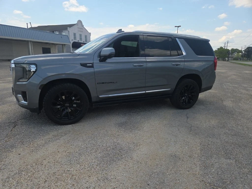 Used 2021 Gray GMC Denali image 8