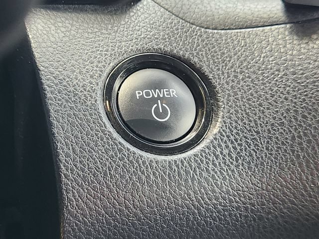 Used 2025 White Toyota LE image 20