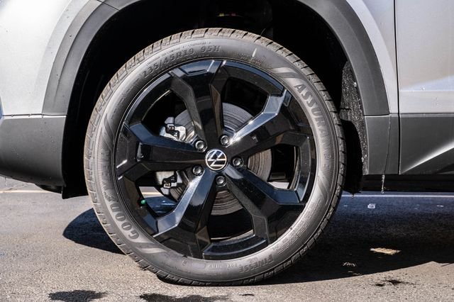 2025 Volkswagen Taos SEL - Photo 7