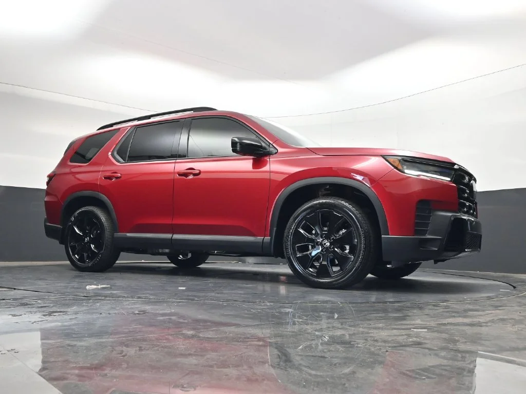 New 2026 Radiant Red Metallic II Honda Black Edition image 24