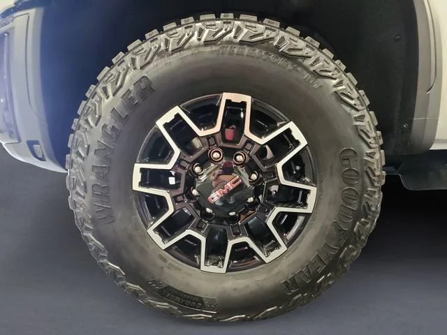 2026 GMC Sierra 2500HD AT4X - Photo 14