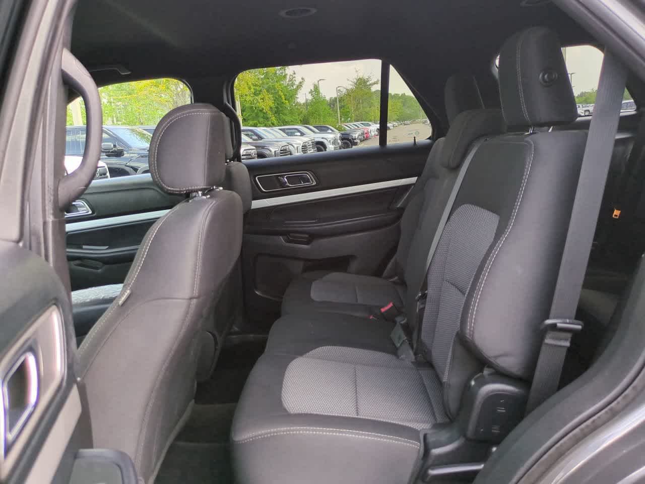 Used 2017 Magnetic Metallic Ford XLT image 14