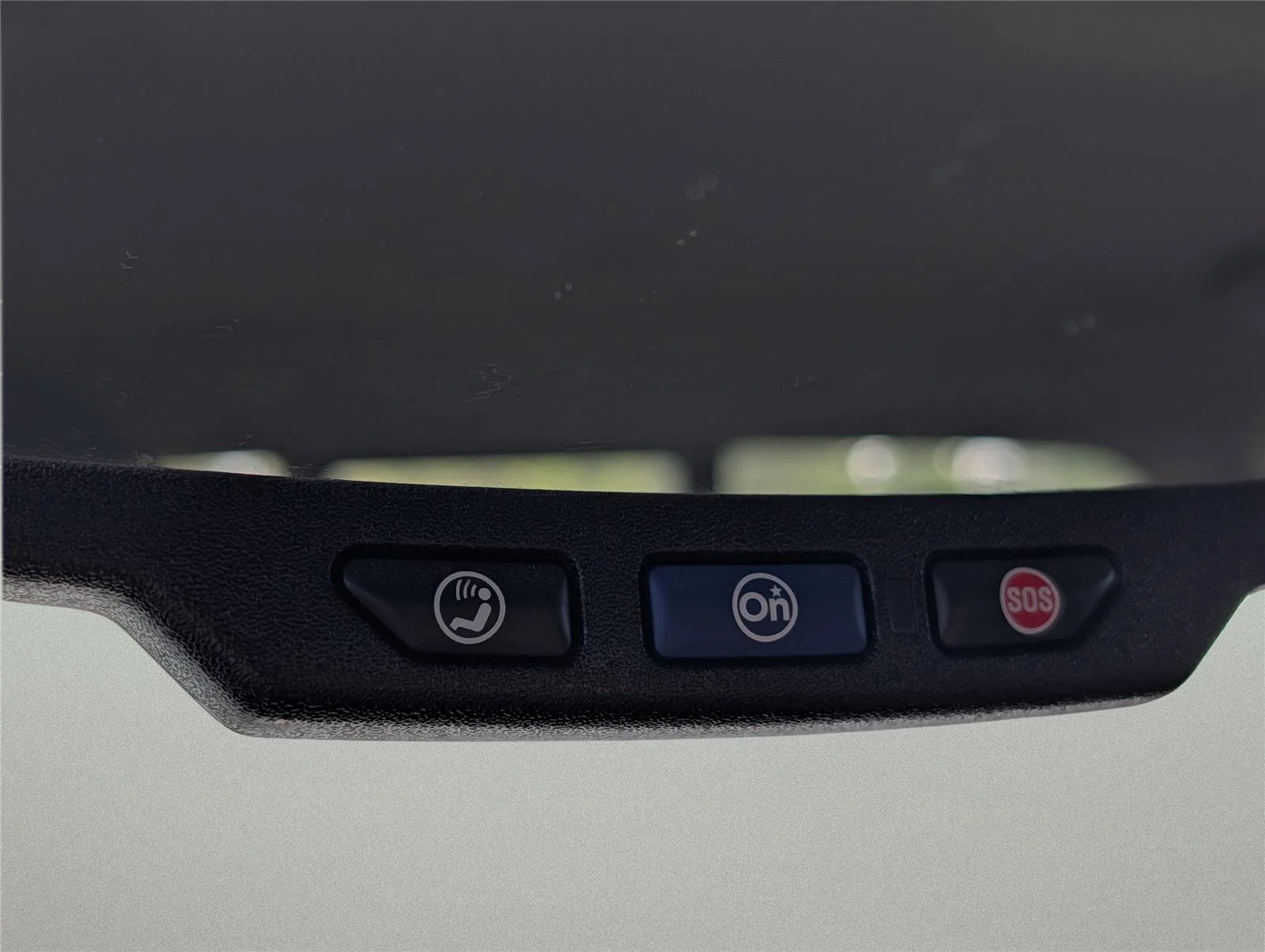 Used 2018 SATIN STEEL METALLIC Chevrolet 4WD Z71 image 28