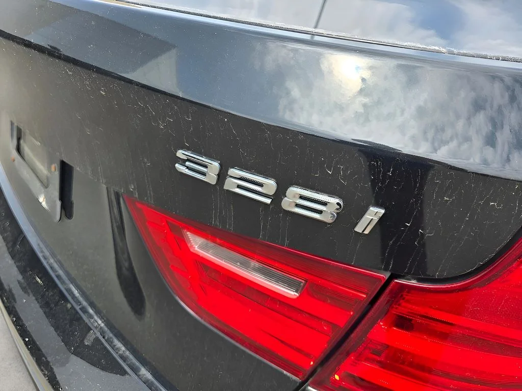 Used 2015 Black Sapphire Metallic BMW 328i xDrive image 18