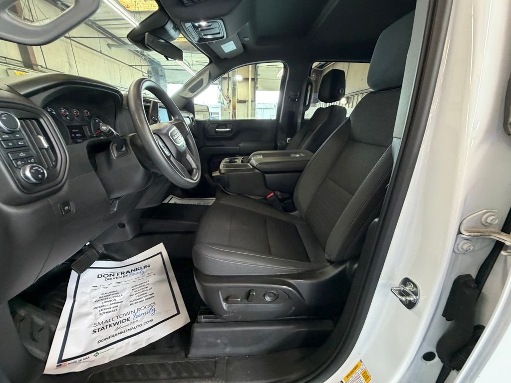 Used 2022 White GMC Pro image 9