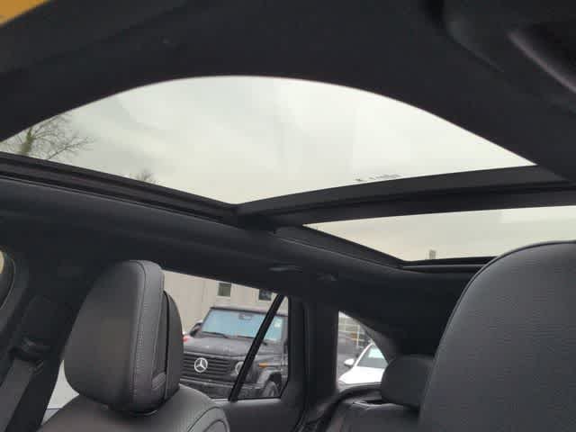 New 2026 MANUFAKTUR Alpine Grey Mercedes-Benz GLC 300 image 19